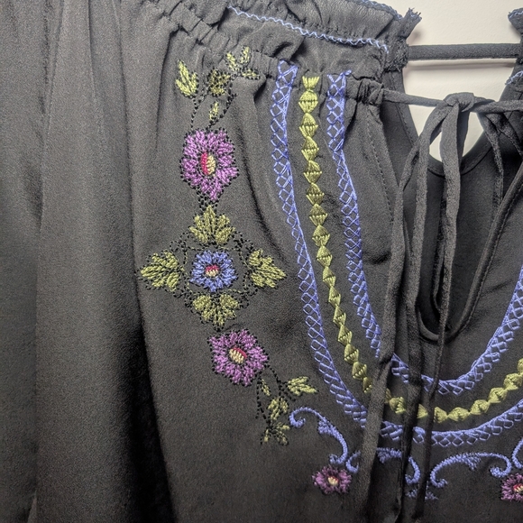 Cache Luxe Chiffon Top Blouse Black Embroidered Sheer Long Sleeve Size Medium - Picture 2 of 9
